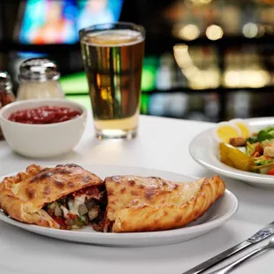 Minsky&apos;s Calzone