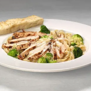 Minsky&apos;s Fettuccine Alfredo