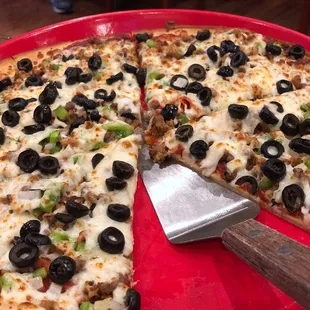 Large jumbo combo on gluten free crust