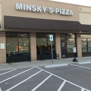 Front of Minsky&apos;s Pizza on Renner in Shawnee