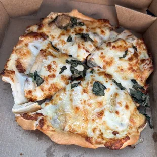 Mini Chicken Cordon Bleu Pizza