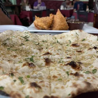 Hummus with Garlic Naan