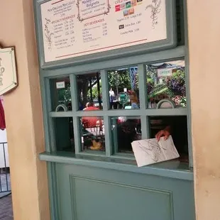 Annual Passholders discount does not apply.