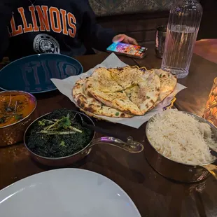 Malai and Garlic Naan