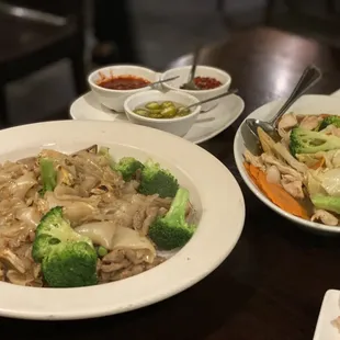 food, ramen and noodles