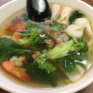 Seafood Noodle Soup "MI Hai San"