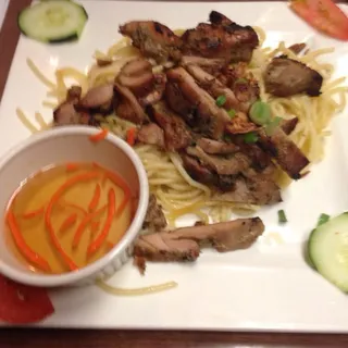 Grilled Lemongrass Chicken with Roasted Garlic Noodles " Ga Mi Xao Toi"