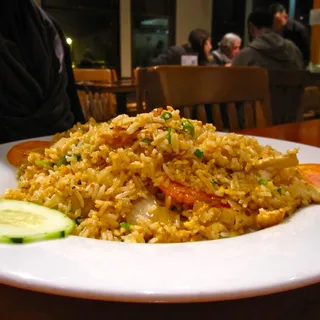 Pineapple Curry Fried Rice