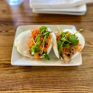 two tacos on a plate