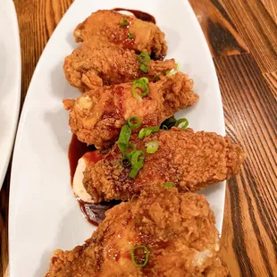 Sticky Chicken Wings, these wings were ok....