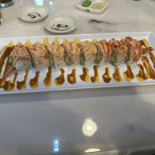 sushi and sashimi, sashimi, sushi, food