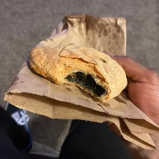 Minto's Jamaican Patties & Juice Bar