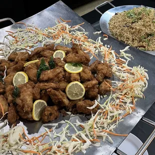 food, chicken wings and fried chicken