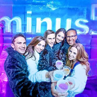 minus5 ICEBAR