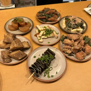 Various dishes from the starters section (Luwei and fried snacks)