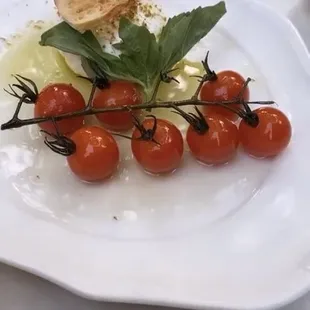Burrata Caprese