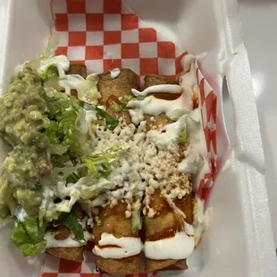 Tacos dorados