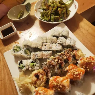 Spicy edamae + rolls