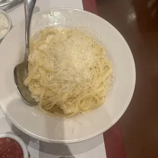 Fettuccine Alfredo