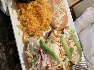 Restaurante y Cenaduría El Quino