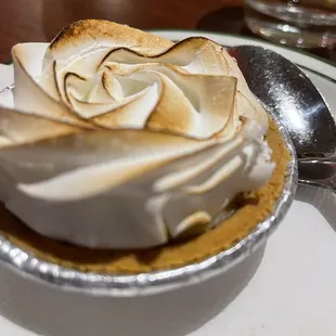 Lemon meringue pie