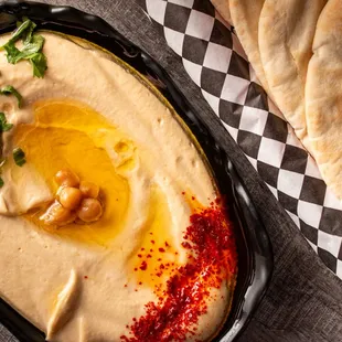 Hummus &amp; Pita