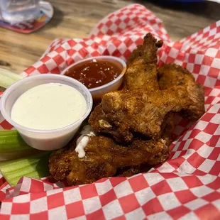 Good Old-Fashioned Hot Wings   Six