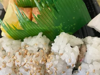 Sushiing Japanese Restaurant