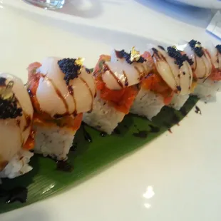 sushi and sashimi, sashimi, sushi, food