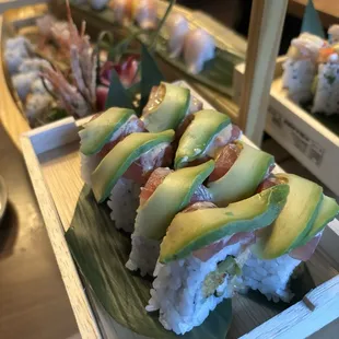 sushi and sashimi, sashimi, sushi, food