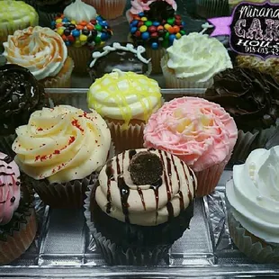 Gourmet Cupcakes Baked Daily!