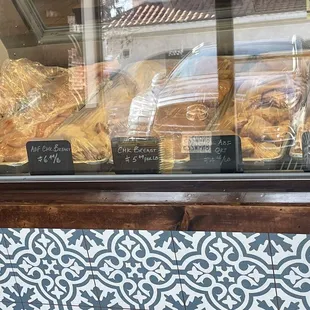 Meat and no smell inside the store