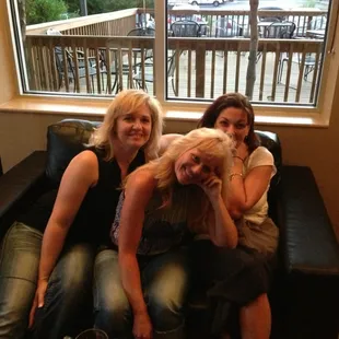 Hangin with the ladies at Echo!