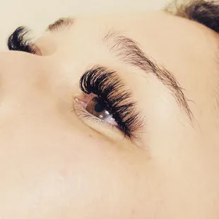 Volume lashes