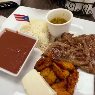 Steak, rice, plantains....OMG