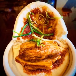 Steam Bun with Pork