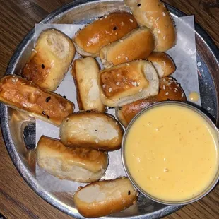 pretzel bites