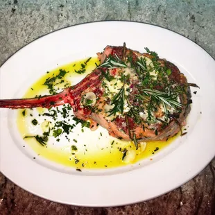Amazing tomahawk steak prepared by the oh-so-talented Chef Howard! Every dish here is instagram worthy and delicious!
