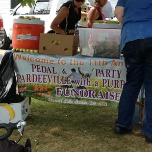 people at a farmers market