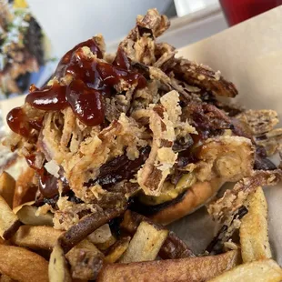 Hamburger with shredded rib.