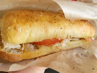 Le Quartier Bakery & Cafe - Meridian Park