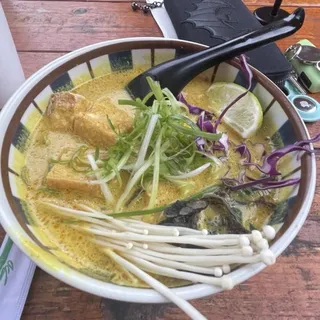 Kid's Veggie Curry Ramen