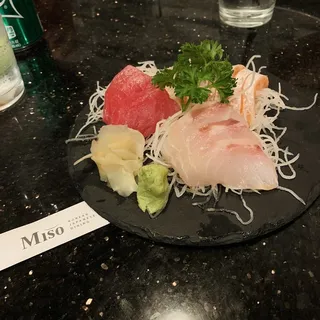 9 Piece Sashimi Sampler