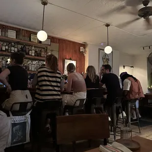 Bar &amp; dining area