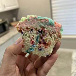 Fruity pebbles cupcake