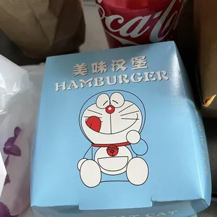 Cute Doraemon burger box!