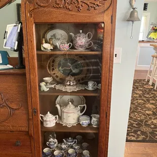 oysters and mussels, interior