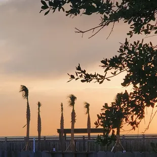 View to keep your attention.