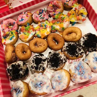 25 variety mini donuts