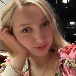 Courtni B.